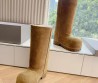 Женские замшевые сапоги Balenciaga Alaska fur bootie бежевые на меху 2024