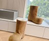 Женские замшевые короткие сапоги Balenciaga Alaska fur bootie бежевые на меху 2024