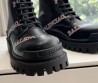 Женские кожаные ботинки Balenciaga с надписями 2024