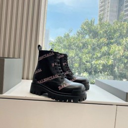 Женские кожаные ботинки Balenciaga с надписями 2024
