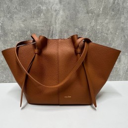 Женская кожаная сумка Polene 50-40х26х13 коричневая 2024