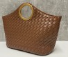 Женская кожаная сумка Bottega Veneta коричневая 42х30х12 2024