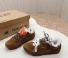 Женские замшевые кроссовки Miu Miu & New Balance коричневые на меху с разноцветными шнурками 2024