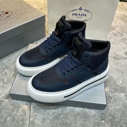 Мужские высокие комбинированные кроссовки Prada на меху синие 2024