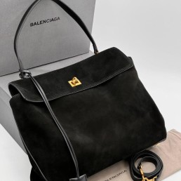 Женская замшевая сумка Balenciaga черная 35х23 2024