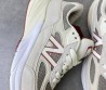 Мужские комбинированные кроссовки Loro Piana & New Balance бежевые 2024