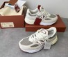 Мужские комбинированные кроссовки Loro Piana & New Balance бежевые 2024