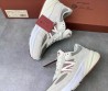 Мужские комбинированные кроссовки Loro Piana & New Balance бежевые 2024