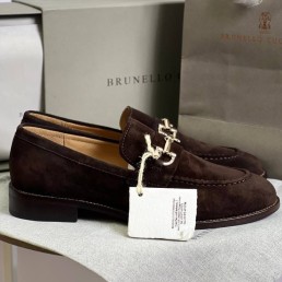 Мужские замшевые лоферы Brunello Cucinelli Horsebit коричневые 2024