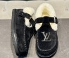 Женские замшевые ботинки Louis Vuitton Colorado Comfort на меху черные 2024