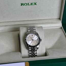 Часы Rolex Oyster Date Just серебристые 2025