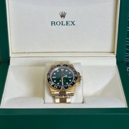 Часы Rolex Oyster Date Just золотистые с зеленым циферблатом 2025