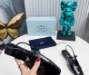 Кожаные босоножки Prada черные лакированные 2025