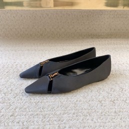 Женские атласные балетки Saint Laurent черные с золотым логотипом 2025