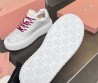 Женские кожаные кроссовки Miu Miu белые с красными шнурками 2025