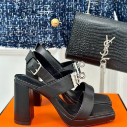 Женские кожаные босоножки Hermes черные каблук 10 см 2025