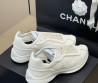 Женские кожаные кроссовки Chanel белые 2025