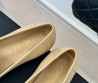 Женские кожаные лоферы Chanel бежевые 2025