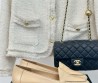 Женские кожаные лоферы Chanel бежевые 2025