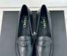 Женские кожаные лоферы Chanel черные 2025