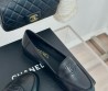 Женские кожаные лоферы Chanel черные 2025