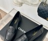 Женские кожаные лоферы Chanel черные 2025