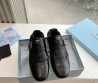 Женские кожаные лоферы Prada черные с бахромой 2025