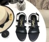 Женские кожаные босоножки Saint Laurent черные с логотипом 2025
