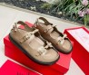 Женские кожаные сандалии Valentino бежевые 2025
