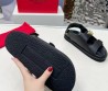Женские кожаные сандалии Valentino черные с золотым логотипом 2025