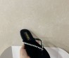 Женские бархатные шлепанцы Chanel черные с жемчужинами 2025