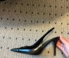 Женские кожаные туфли Saint Laurent черные каблук 9,5 см 2025