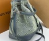 Женская текстильная сумка Louis Vuitton светло-серая 24х24х16 2025