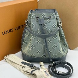Женская текстильная сумка Louis Vuitton светло-серая 24х24х16 2025