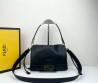 Женская кожаная сумка Fendi черная 27х10х8 2025