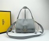 Женская кожаная сумка Fendi серая 27х10х8 2025