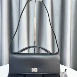 Женская кожаная сумка Balenciaga черная 27х14х5 2025