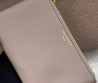 Женская кожаная сумка Louis Vuitton серая 32х26 2025