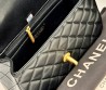 Женская кожаная сумка Chanel черная 20х12 2025
