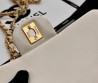 Женская кожаная сумка Chanel бежевая 20х12 2025