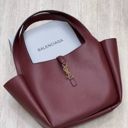 Женская кожаная сумка Saint Laurent бордовая 35х28 2025