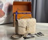 Женская кожаная сумка Louis Vuitton бежевая 25х19 2025