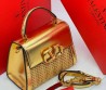Женская кожаная сумка с плетением Valentino золотая 23х16 2025