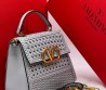 Женская кожаная сумка с плетением Valentino серая 23х16 2025