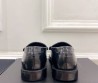 Женские кожаные лоферы Saint Laurent черные с монограммой 2025