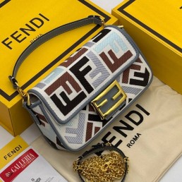 Женская текстильная сумка Fendi белая с серым 20х10 2025