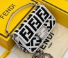 Женская текстильная сумка Fendi белая с черным 20х10 2025