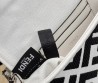 Женская текстильная сумка Fendi белая с черным 20х10 2025