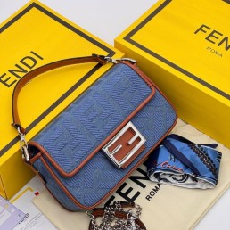 Женская текстильная сумка Fendi синяя с коричневым 20х10 2025