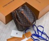 Женская кожаная сумка Louis Vuitton коричневая 25х25 2025